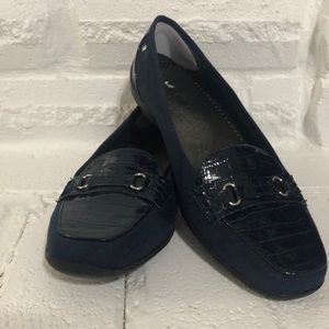 2/$15 SALE! Karen Scott navy blue loafers
